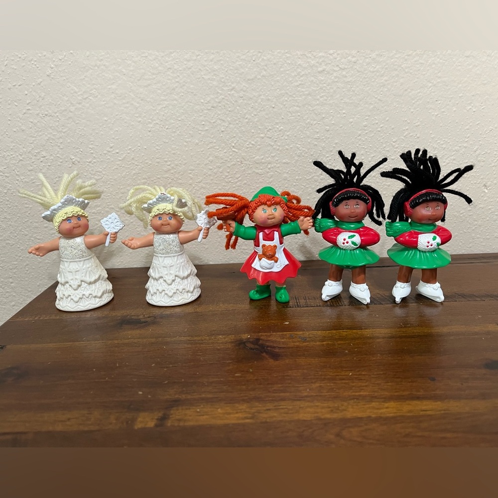 Vintage 1990’s Cabbage Patch Mini Dolls